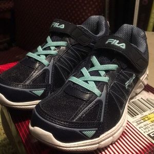 NWT Girls FILA shoes
